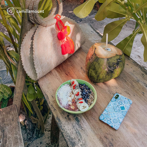 Tropical Oasis - Ornament Samsung Galaxy S26 Ultra Case - Image 44